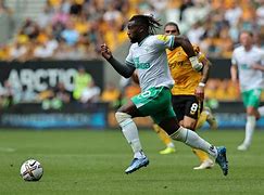 包含转折点纽卡斯尔伤情更新；中超转会期攻防权衡；信心回归；轮换策略成焦点的词条